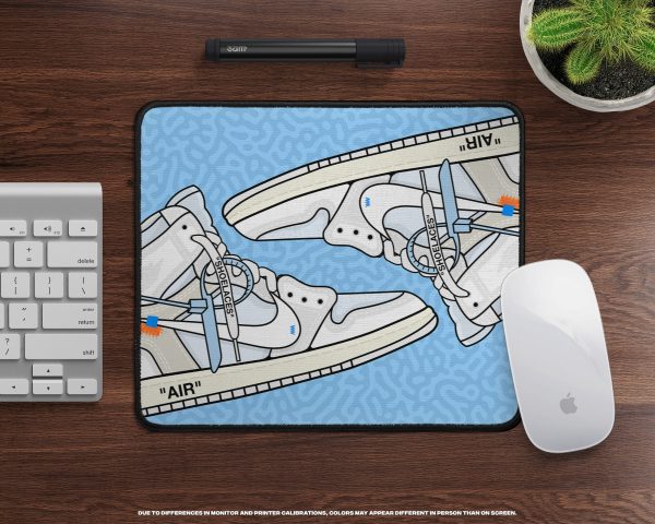 Shoelaces OWxWhite Gaming Mousepad